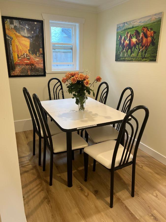 Quite House Near The Vancouver Airport 리치먼드 외부 사진