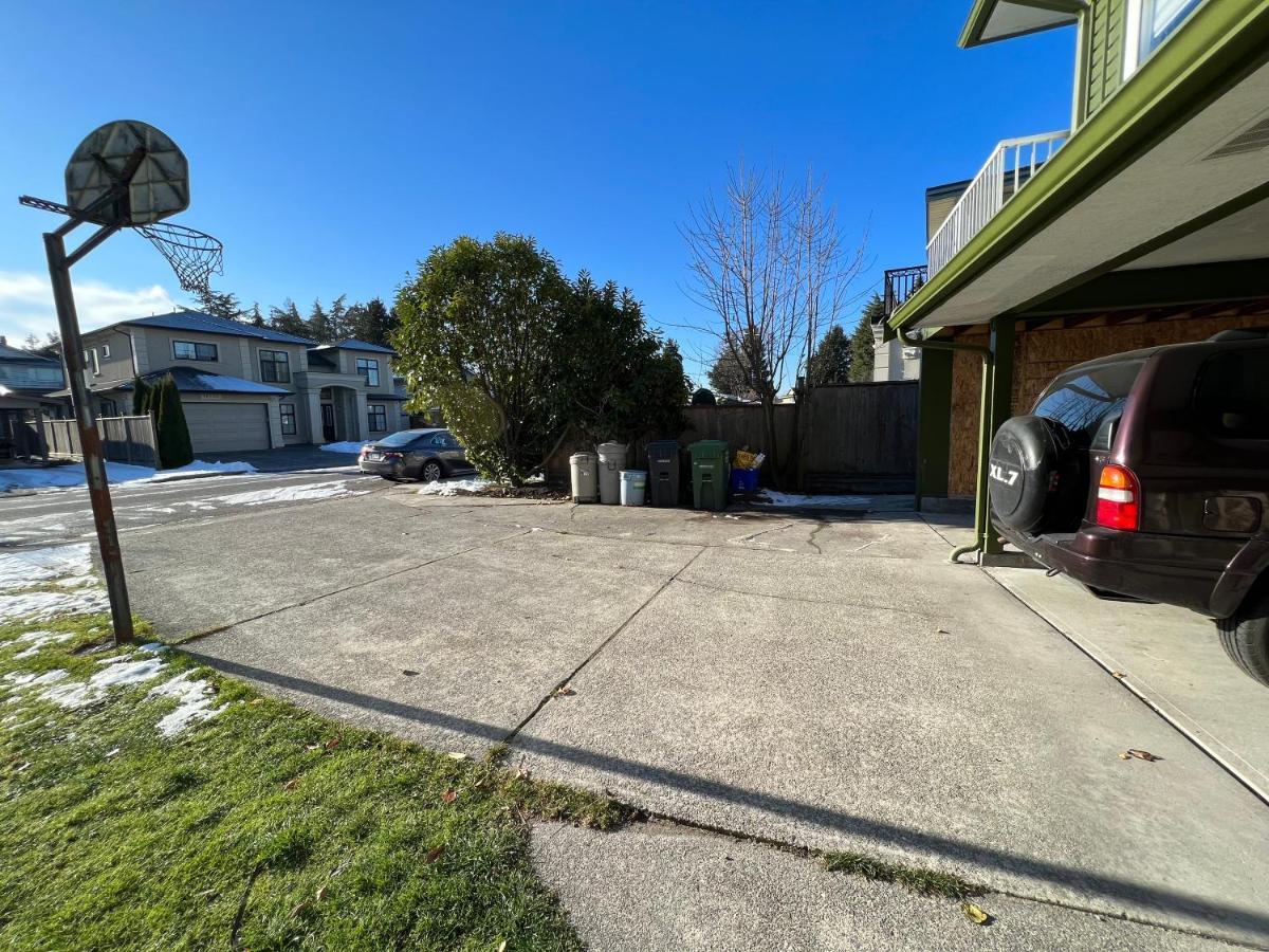 Quite House Near The Vancouver Airport 리치먼드 외부 사진