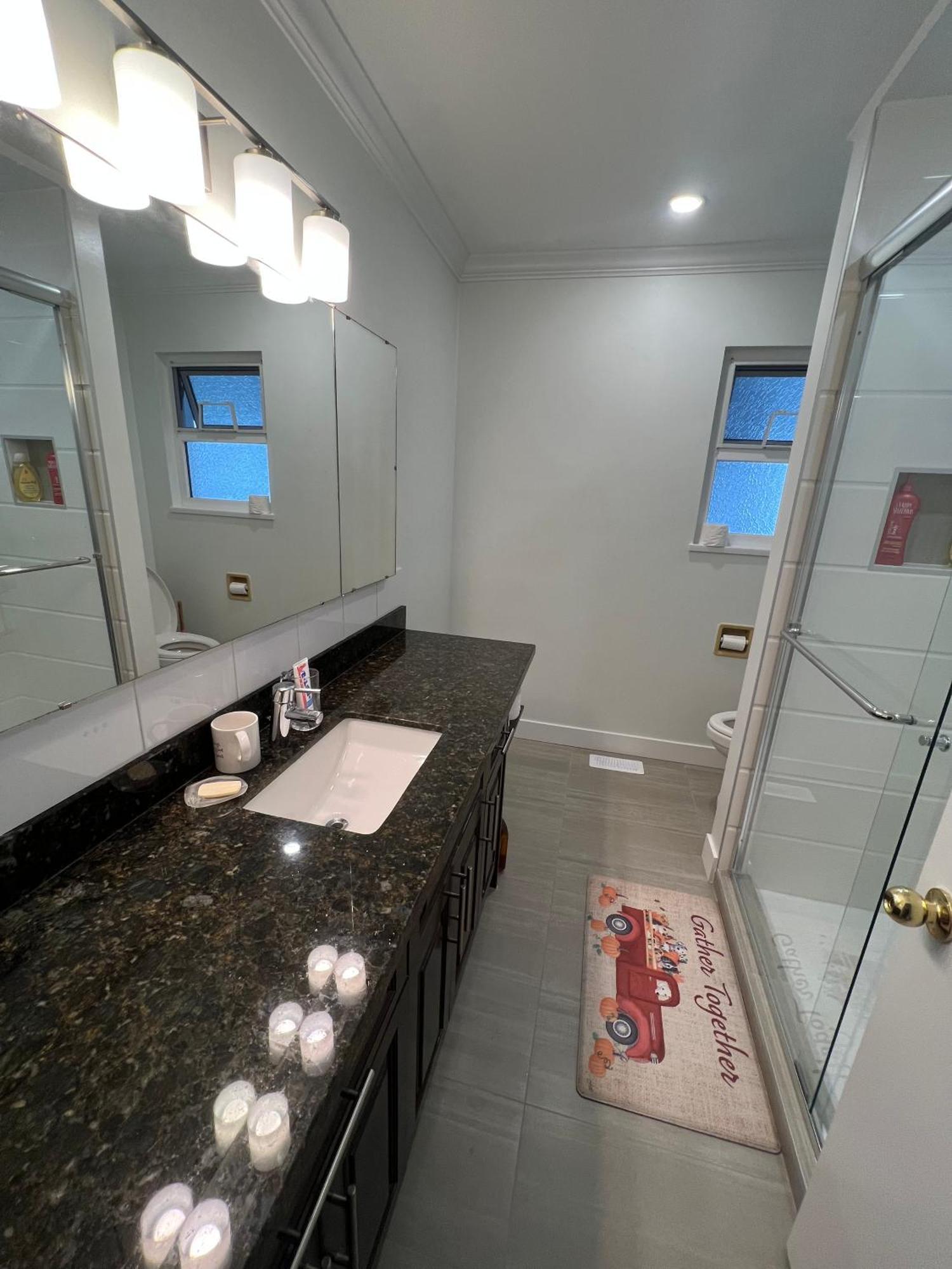 Quite House Near The Vancouver Airport 리치먼드 외부 사진