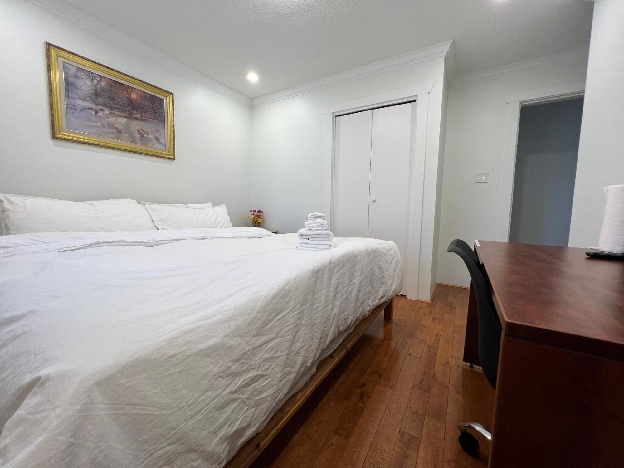 Quite House Near The Vancouver Airport 리치먼드 외부 사진